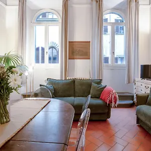 Rondinelli Charme Prestige Apartment Florence