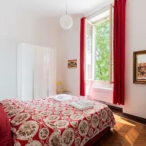 https://appartamento-boboli.it-tuscanyhotel.com