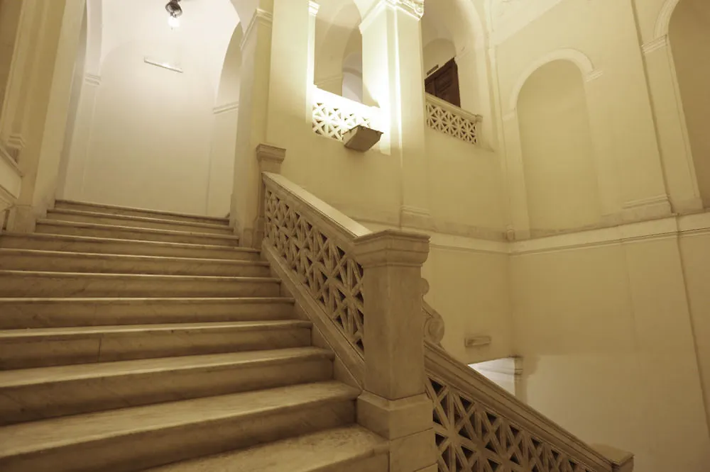 Bovio Suite Naples 3*,