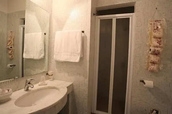 Bovio Suite Naples 3*,
